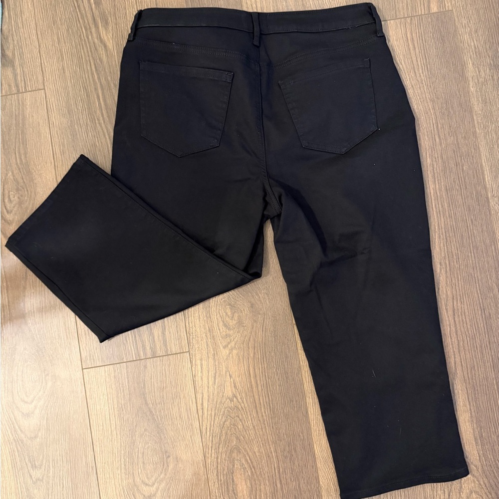 NWOT Women's Black Jeans - Picture 4 of 4